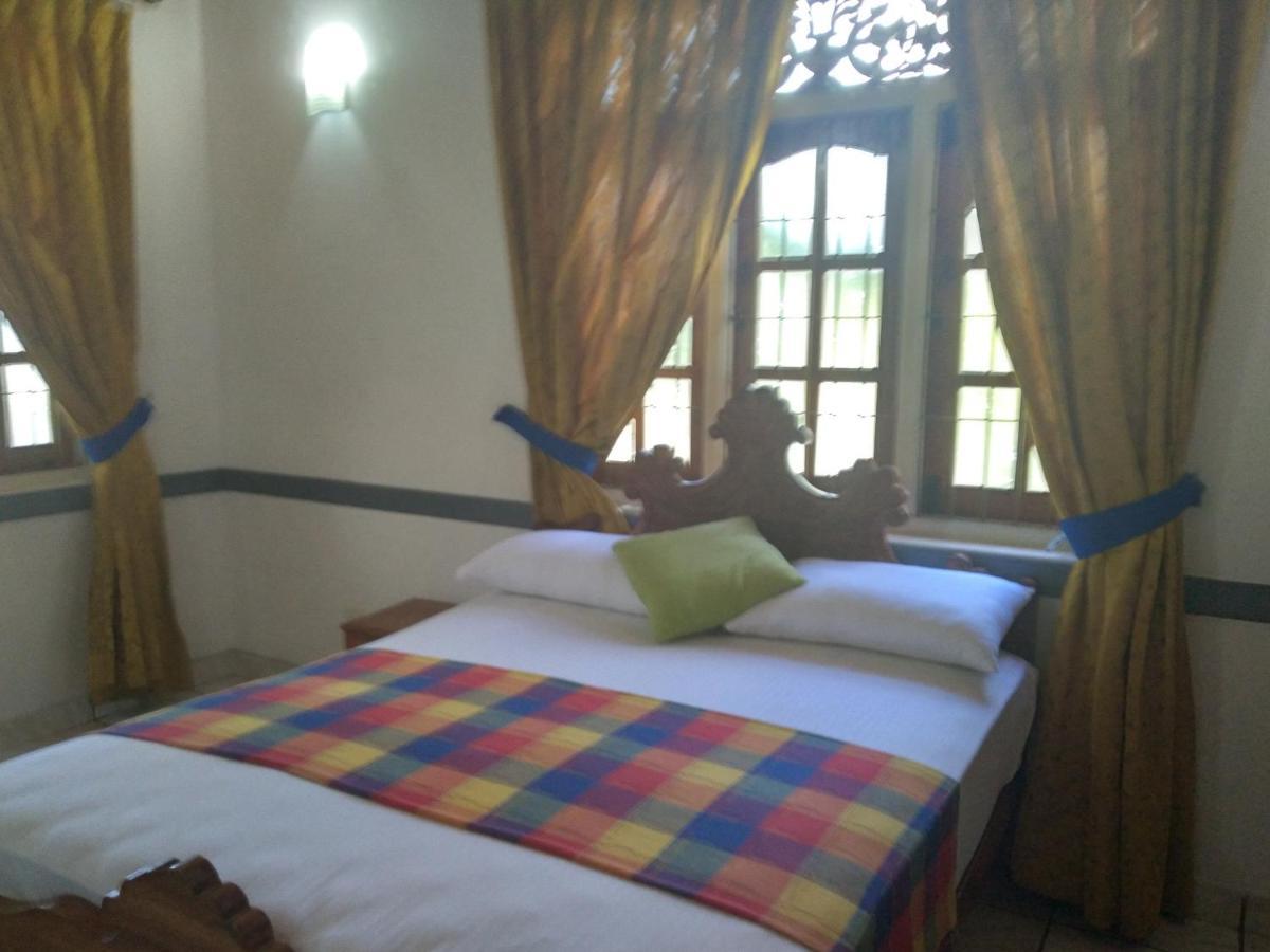 Vijai Resort Negombo Esterno foto
