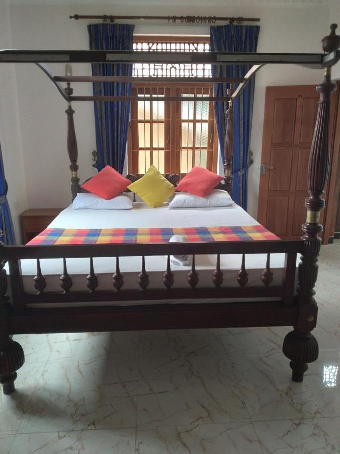 Vijai Resort Negombo Esterno foto