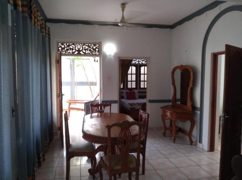 Vijai Resort Negombo Esterno foto